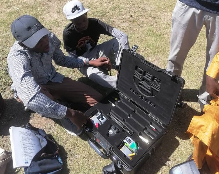 GEOLOGY STUDENTS